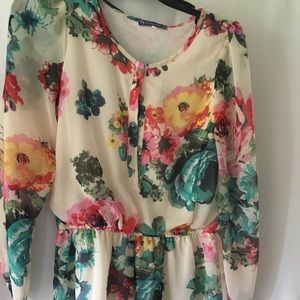 Pretty girls long sleeve floral romper